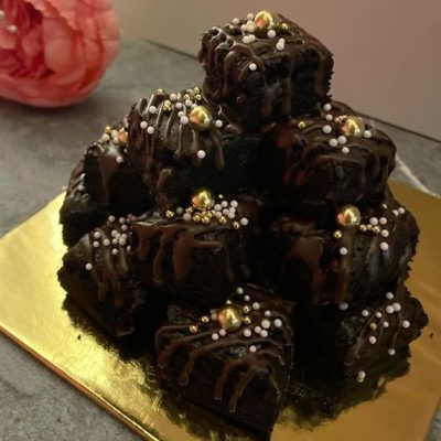 best Chocolate brownie in ludhiana Mini Fudgy Chocolate Brownie Tower 2